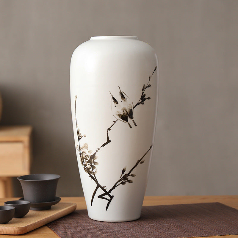 Jarrón Japonés Minimalista: Elegancia y Armonía