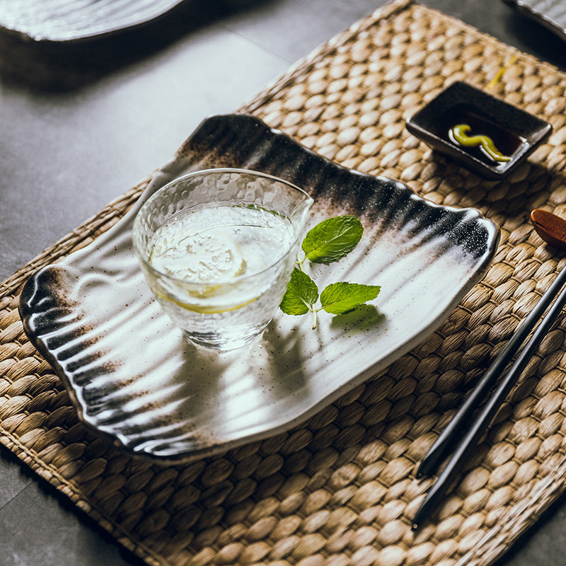 Plato Plano para Sushi: Diseño Único y Elegante
