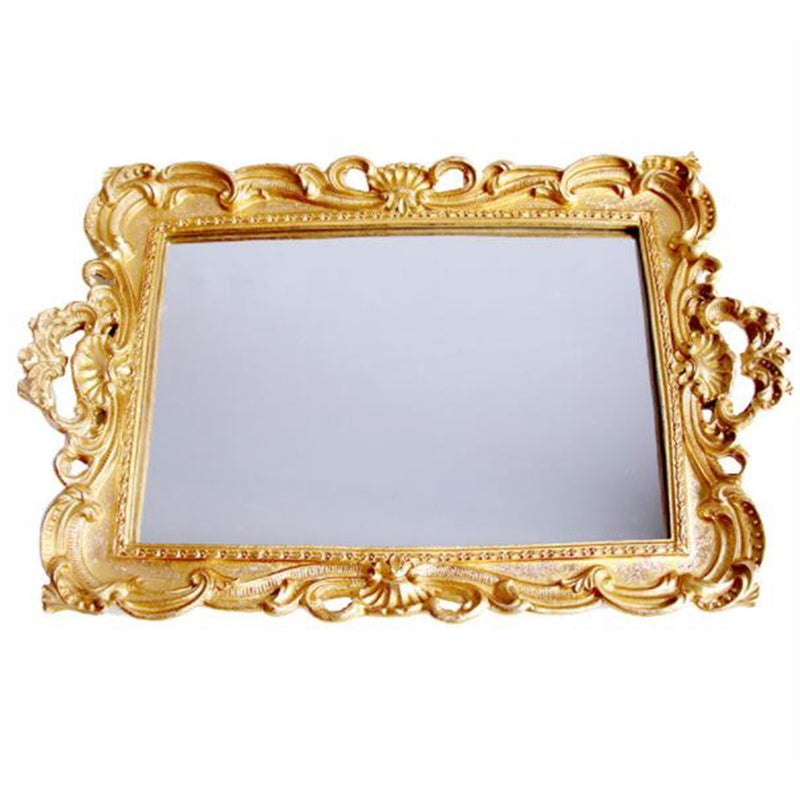 Tray de Cristal con Dorado: Decoración y Funcionalidad Diaria