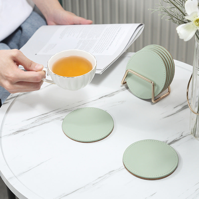 Posavasos y Base de Cuero: Comodidad y Elegancia Hogareña