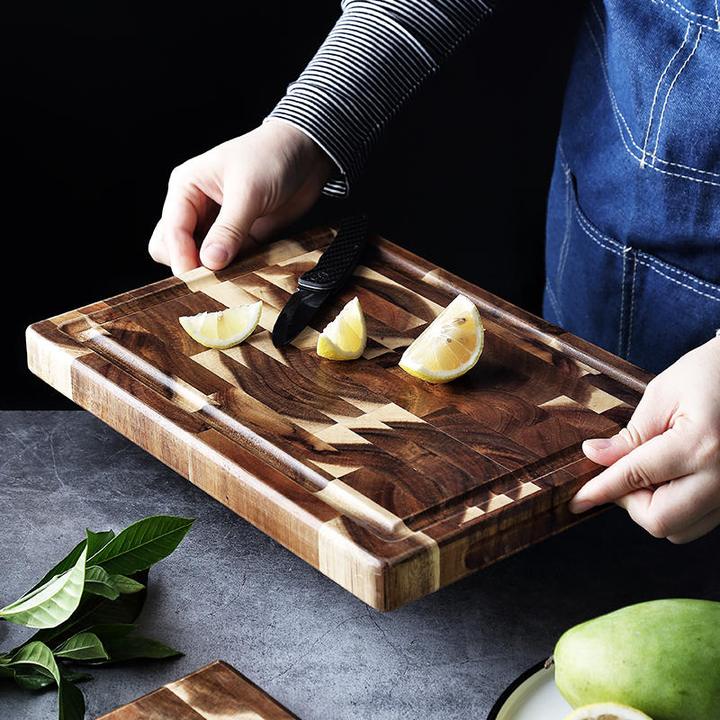 Tabla de Corte de Madera Maciza: Estilo y Durabilidad