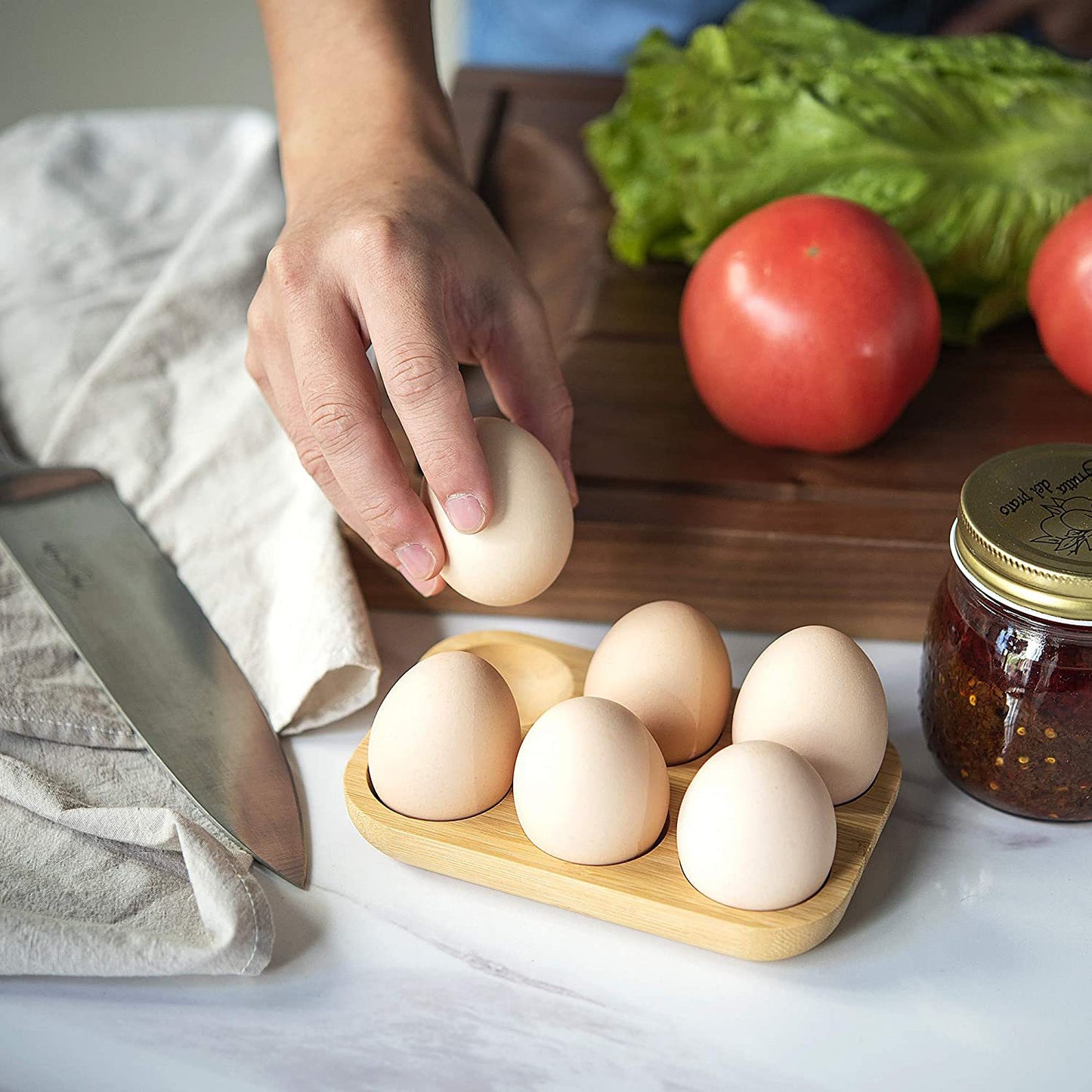 Organizador de Huevos de Madera: Práctico y Elegante