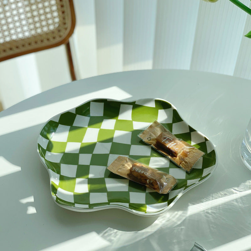 Bandeja Decorativa Cerámica: Presenta Postres con Encanto y Elegancia