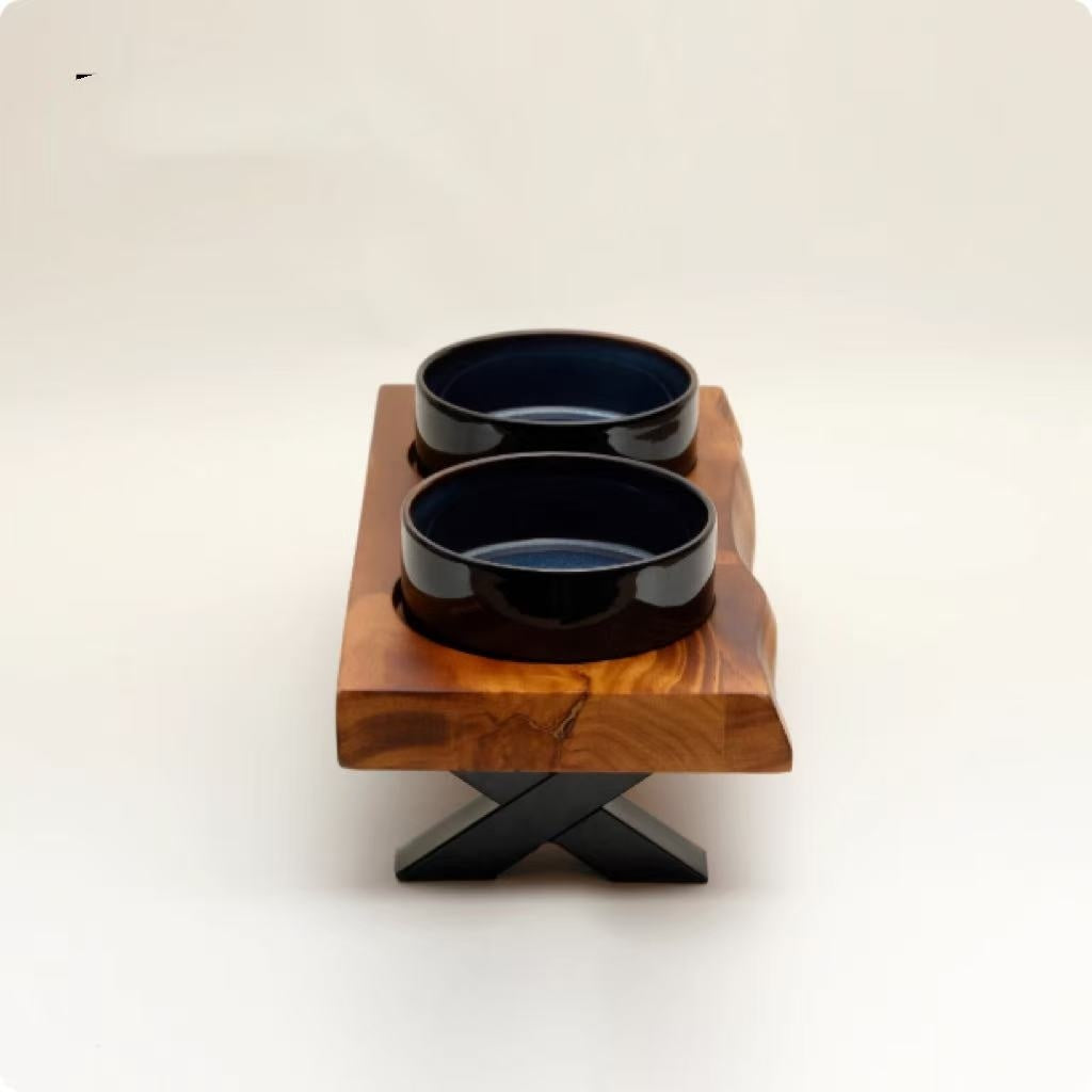 Comedero Cerámico con Soporte de Madera: Estable y Seguro